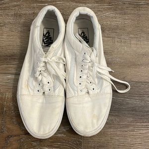 Men’s White Old Skool Vans size 10